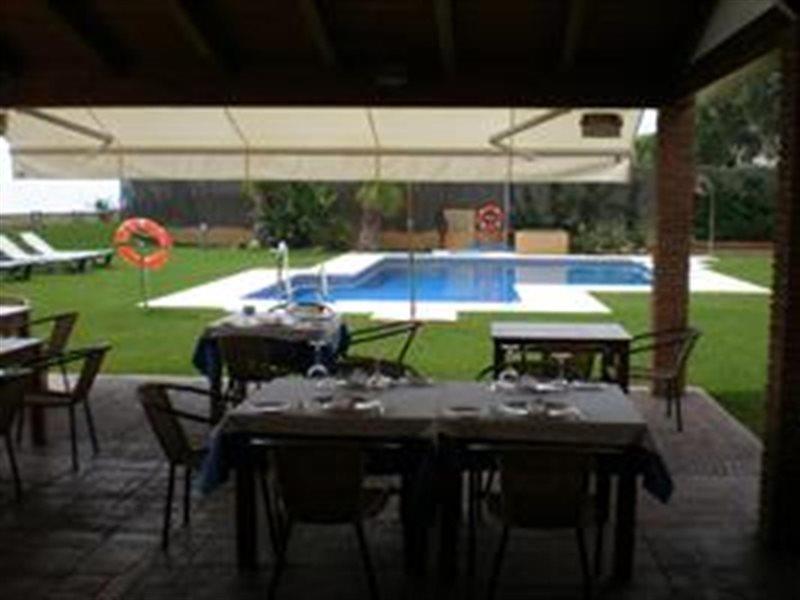 Axarquia Beach Hotel Альмаяте-Бахо Экстерьер фото